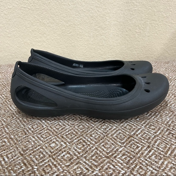 Crocs Kadee Ballet Flats Closed Toe Shoes Size 10W Slip On Shoe Black Career - Picture 1 of 8